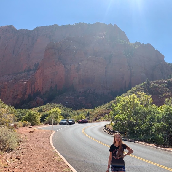 Meet your Posher, Renee - Picture 1 of 1